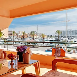  Apartment Garden Marina